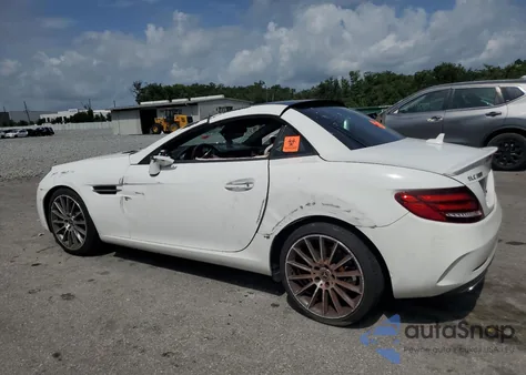 2020 Mercedes-Benz Slc 300 z USA, uszkodzony, nr VIN WDDPK3JA7LF166301